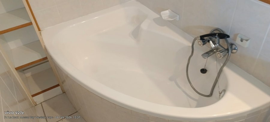 To Let 3 Bedroom Property for Rent in Hartenbos Central Western Cape